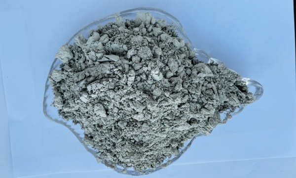 綠碳化硅微粉如何優(yōu)化電子封裝技術(shù)？